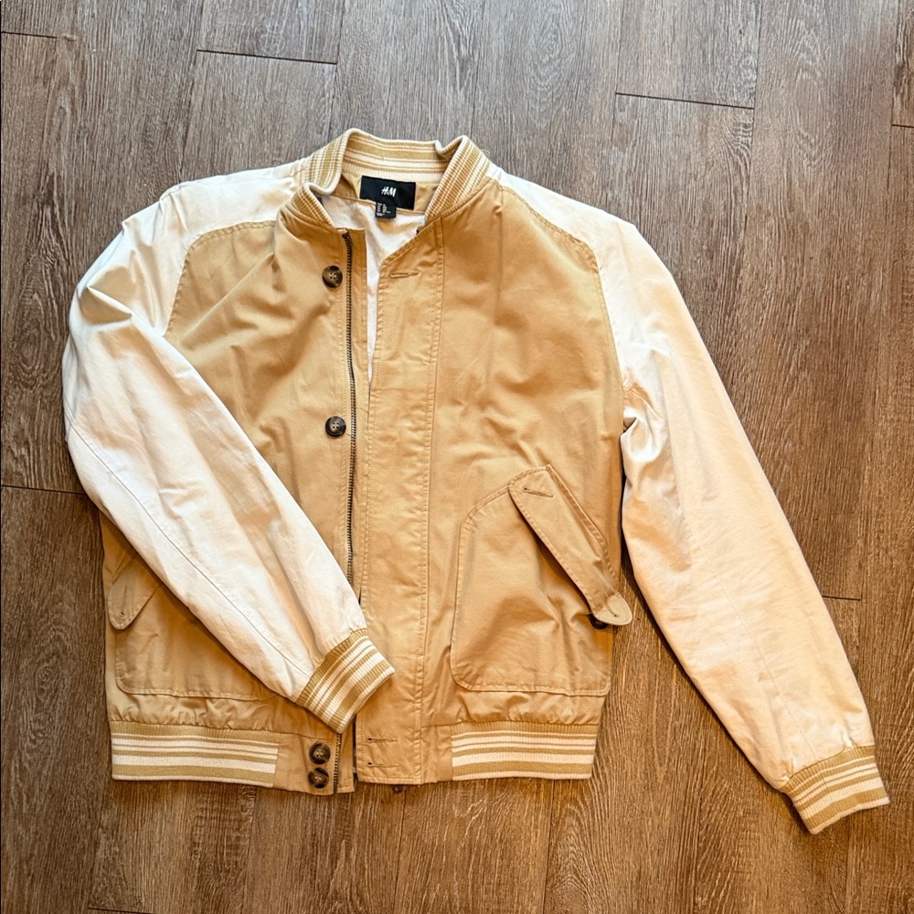 H&M Men's Beige and Off-White Bomber Jacket Size M
